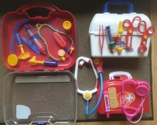 Kinderspiel Spielzeug Arztkoffer Doktorkoffer Sammlung mit 3 Koffern