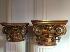 2 Gr. Klassizismus Kapitelle 19 Jhdt. geschnitzt u. gefasst Empire Biedermeier 