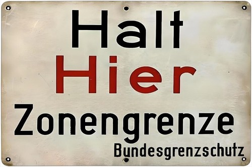 Metal sign halt hier - -,