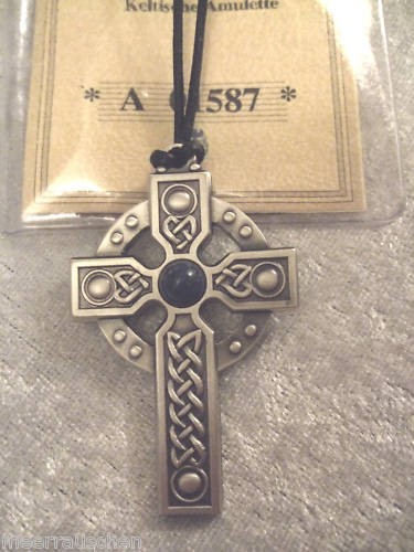 Keltisches amulett hochkreuz - keltisches,