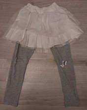 Mädchen weißer Rock mit