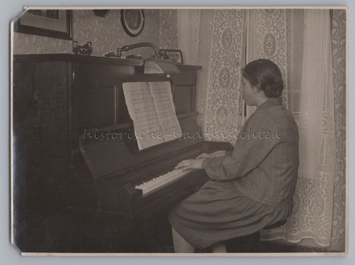 Frau weihnachten piano - frau, an