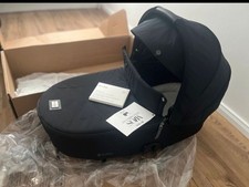 Mios Lux Carry Cot Babywanne Cybex Deep Black