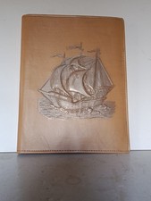 Große alte Mappe Dokumenten Mappe Segelschiff Santa Maria Leder geprägt (1637)