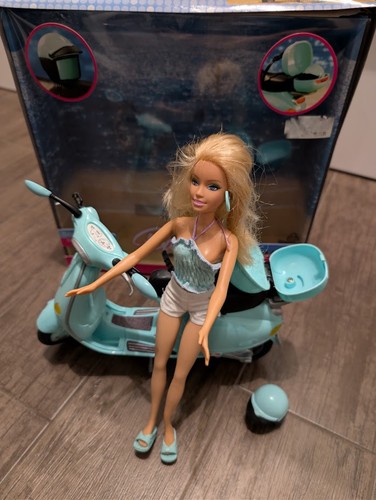 Barbie roller scooter - roller,