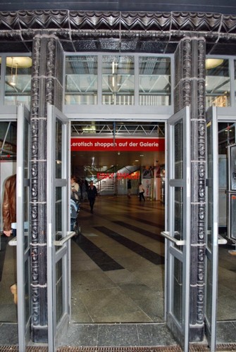 Foto bahnhof freidrichstrasse - bahnhof,