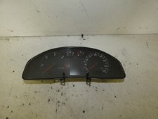 Kombiinstrument Audi A4 B5 BJ 2000 Tacho Diesel 395 tkm Schalter 8D0920900M