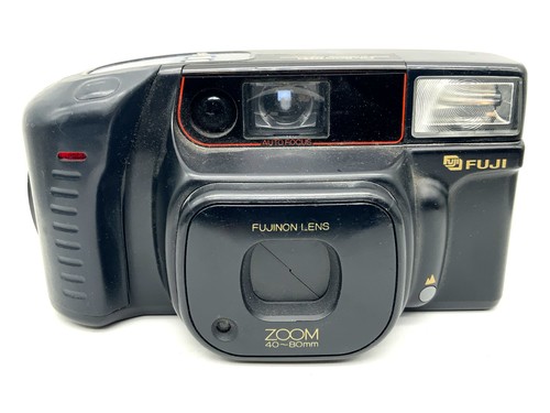 Fuji 800 zoom point shoot - zoom, point&shoot