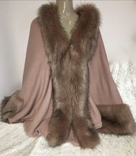 Poncho mit Kunstfell