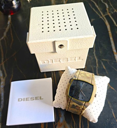 Diesel 1671 uhr - diesel, dz-1671