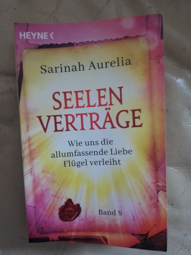 Sarinah aurelia - sarinah,