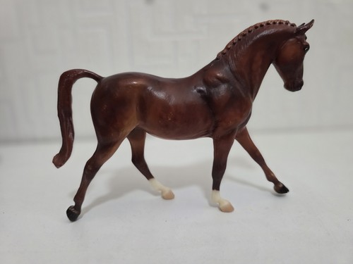 Breyer chestnut thoroughbred - breyer,