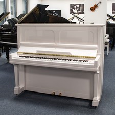 Steinway & Sons Klavier