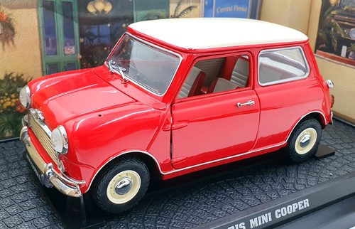 Kyosho scale diecast - 1/18,
