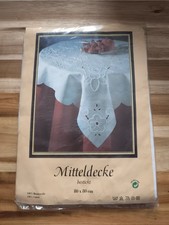 :: Mitteldecke bestickt mit