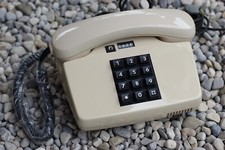 Sammlerstück - Telefon mit Tasten FeTAp 751 mit Gebührenanzeiger