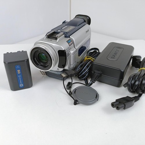 Sony dcr trv17 handycam minidv - dcr-trv17,