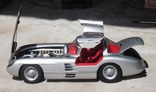 1:24 Mercedes 300SLR Uhlenhaut Minichamps  Original Autogramm von Hans Herrmann