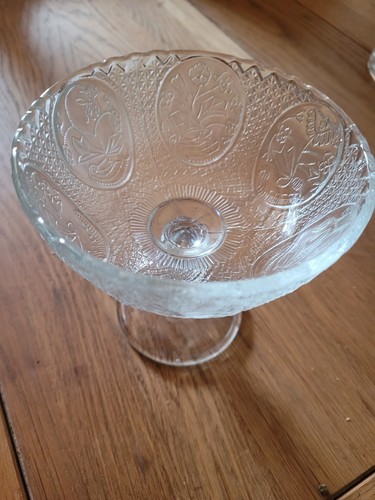 Glasschale mit fuß - mit,