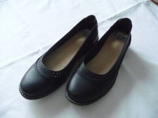 Damenschuhe 38 Ariane wie neu Schwarz mit grauer Sohle (134)