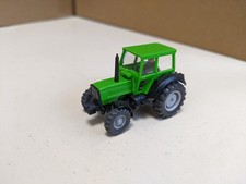Wiking H0 386 00 16 Deutz Fahr-Schlepper grün,  wie neu.