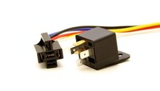 KFZ Relais 12V 40A mit Sockel Öffner Schließer Auto Umschaltrelais Wechselrelais