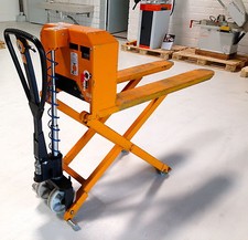 STILL 1 x SCHEREN HUBWAGEN  Elektro-hydraulisch Tragkraft 1000kg. Geb.