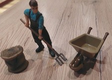 Modellfigur *Bauer mit Mistgabel,Schubkarren, Sack*  3teilig Spur G LGB Zubehör 