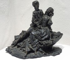 alte Skulptur *Liebespaar*