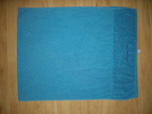 Blaues gepflegtes