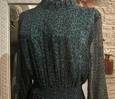 Desires Tolles Kleid mit Leo Print Gr. S Modern Trend Look Herbst Neu