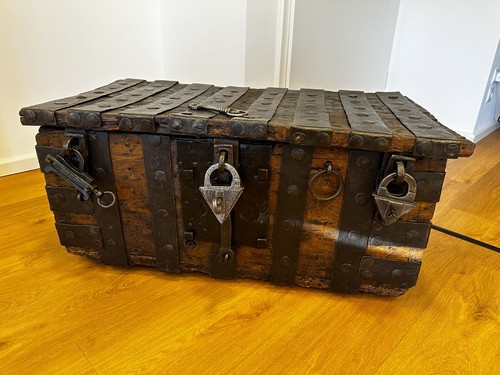 Antiker tresor kriegskasse - tresor,