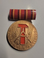 DDR Abzeichen Medaille Orden