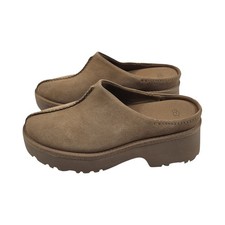 UGG New Heights Clog