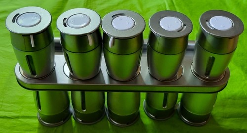 Gewürzregal magnetisch