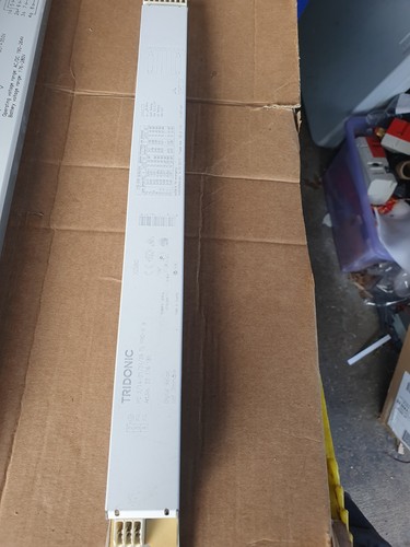 Tridonic 24 39 t5 - pc,