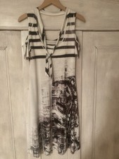 Französisches Kleid mit