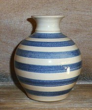 kleine Keramik Ringelvase in