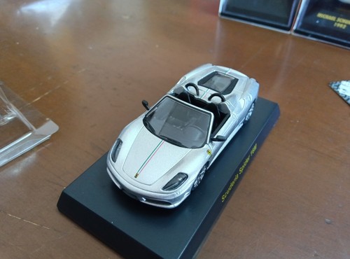 Kyosho ferrari f430 - 1/64,