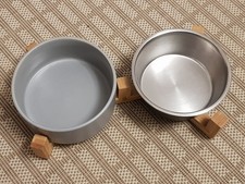 2 x Futternapf Schalen aus 1 x Keramik und 1 x Edelstahl