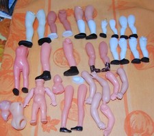 31 stück Konvolut Miniatur Puppenbeine   Arme, Konvolut