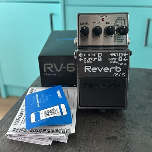 Boss digital reverb - rv-6,