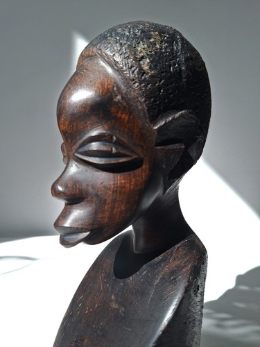 Afrikanische männliche figur - afrikanische,