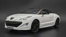 1/18 Peugeot RCZ Sondermodell Ph1 weiß mit schwarzen Felgen Norev 89391 mit OVP