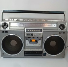 TOSHIBA RT-8900SD Radio