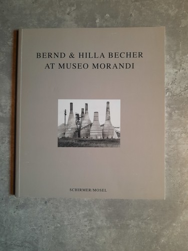 Bernd hilla becher im museum - hilla,