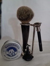 Rasier - Set , Naßrasierer +