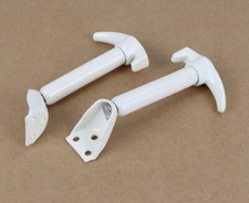 2x Haubenhalter aus Stahl für