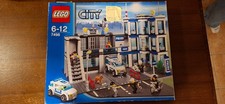 Lego City 7498 Polizeistation