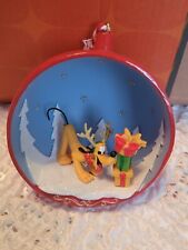 Disneyland Paris Pluto Weihnachtsornament Halbkugel, Rot